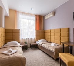 Улучшенный двухместный номер с 2 отдельными кроватями в Myhotel