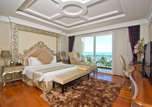 Номер Deluxe beachfront в LK The Empress Pattaya