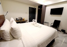 Номер Standard в RoomQuest Sukhumvit 36 BTS Thonglor