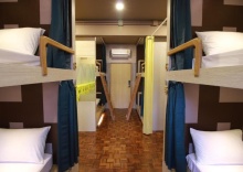 Кровать в общем номере (женский номер) в 168 Hostel