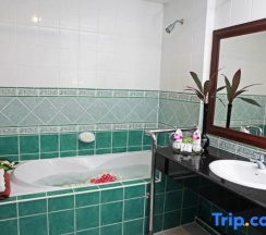 Номер Deluxe в Samui First House Hotel