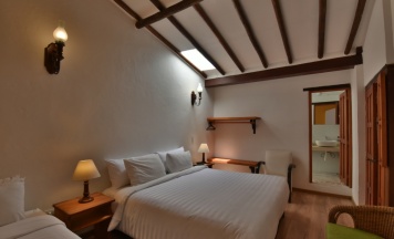 Трёхместный номер Standard в Отель Jardines de la Villa