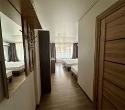 Стандартный номер на двоих-троих гостей с видом во двор без балкона (корпус Б) в Оптимист