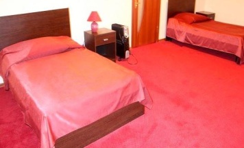 Номер стандарт с 2 односпальными кроватями в Полет