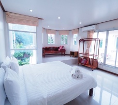 Вилла с 3 комнатами в Kamalar Palace Longstay house