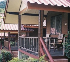 Двухместный номер Standard с видом на сад двуспальная кровать в Silver Beach Resort