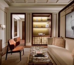 Двухместный номер Grand Deluxe с видом на реку двуспальная кровать в The St. Regis Astana