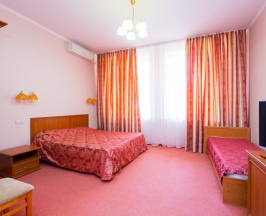 Четырехместный "Стандарт" без балкона, 1 этаж в Аллес