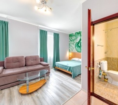 Трёхместные Апартаменты студио с балконом и с видом на горы в Парк-сити