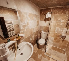Трёхместный номер Deluxe в Asteria Cave Hotel