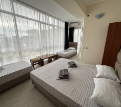 Четырёхместный номер Comfort рядом с пляжем в МореТут