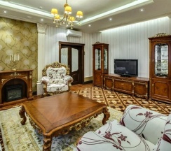 Коттедж с 3 комнатами с балконом и с видом на парк в Dipservice hall