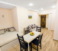 Трёхместный номер Deluxe в Smart hotel 21 line