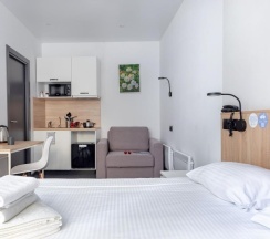 izzzi APARTAMENT с отд. входом на 1 этаже в izzzi 3* у Гостиного двора