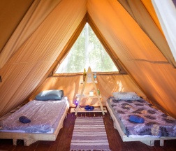 A-frame на 2 человека с двумя раздельными кроватями в Остров