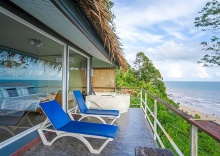 Двухместная вилла Deluxe beachfront двуспальная кровать в Koh Jum Resort