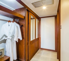 Двухместный полулюкс двуспальная кровать в Bangkok Palace Hotel