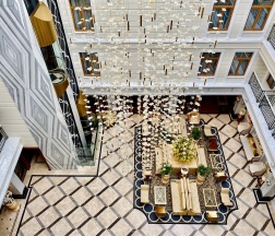 Классик с 2 кроватями с видом в атриум в Tsar palace luxury hotel