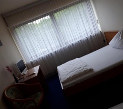 Двухместный номер Standard 2 отдельные кровати в Hotel Am Flughafen