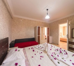 Двухместный номер Standard c 1 комнатой с видом на море двуспальная кровать в Milano Beach Family Hotel