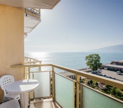 Стандарт c балконом боковой вид на море. Корпус 1 в Amza Парк