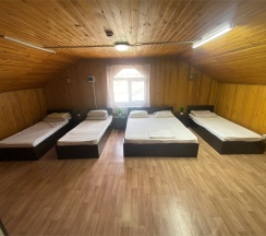 Семейный пятиместный номер в Гавань