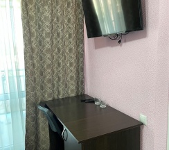 Стандартный номер с двуспальной кроватью и балконом - У 2300 в Гранд