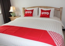 Двухместный номер Superior двуспальная кровать в Oyo 75409 Premium The Family Hotel