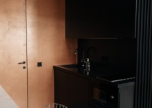 Нуар 320 в Four rooms
