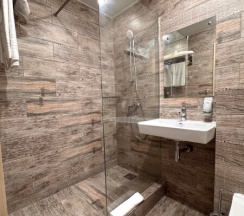 Улучшенный стандарт с 1 двухспальной кроватью в Veranda