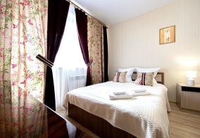 Апартаменты 4 Сезона в микрорайоне Тундровый 3 в Новом Уренгое