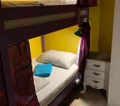 1-Койко-место в четырехместном номере с отдельным санузлом в Макарена