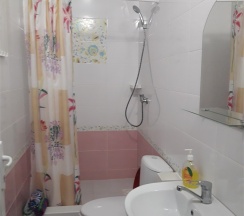 3+ местный Люкс с балконом в Лакшми