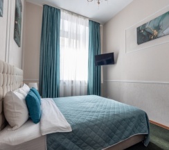 Стандартный в Искра