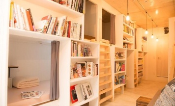 Кровать в общем номере в Book Tea Bed AZABU-JUBAN