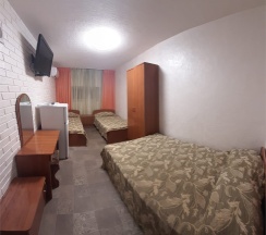 4-х местный полуСтандарт цокольный этаж №6 в Лакшми