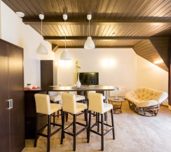 Двухместный люкс Мансарда с балконом и с красивым видом из окна двуспальная кровать в Лафер Ренессанс