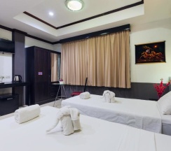 Двухместный номер Deluxe двуспальная кровать в Hotel Grand Orchid Inn