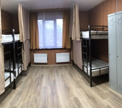 Кровать в 6-местном общем номере (удобства на этаже) в Турист