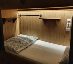 Место в шестиместном общем номере в Light Dream