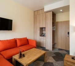 Номер Deluxe в Kedrovka