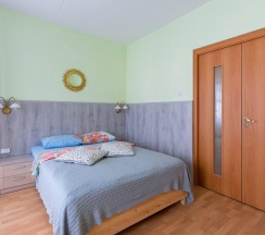 Квартира в Апартаменты на Госпитальный переулок, д.19, корп.2 Солнечная гостиная