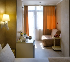 Комфорт Терраса  2-х местный с доп. местом в Амбассадор