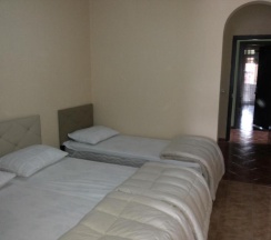 Трёхместный номер Superior с балконом в Grand Guest House Kvariati