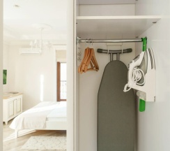 Двухместный полулюкс Provence №20 c 1 комнатой с балконом и с красивым видом из окна двуспальная кровать в Лель