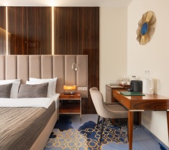 Стандарт в V Hotel&Rooftop lounge