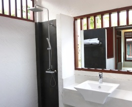 Четырёхместная вилла Pool Access с 2 комнатами в L'esprit de Naiyang Beach Resort