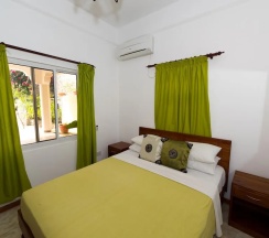 Апартаменты с 2 комнатами с балконом и с видом на сад в East Horizon Self-Catering