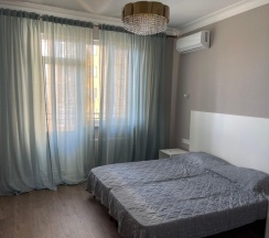 2-комнатные апартаменты люкс с 1 двуспальной кроватью и диваном с видом на море в Apart Ru Hotel