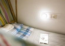 Кровать в 8-местном общем мужском номере (общие удобства) в Уральские берега